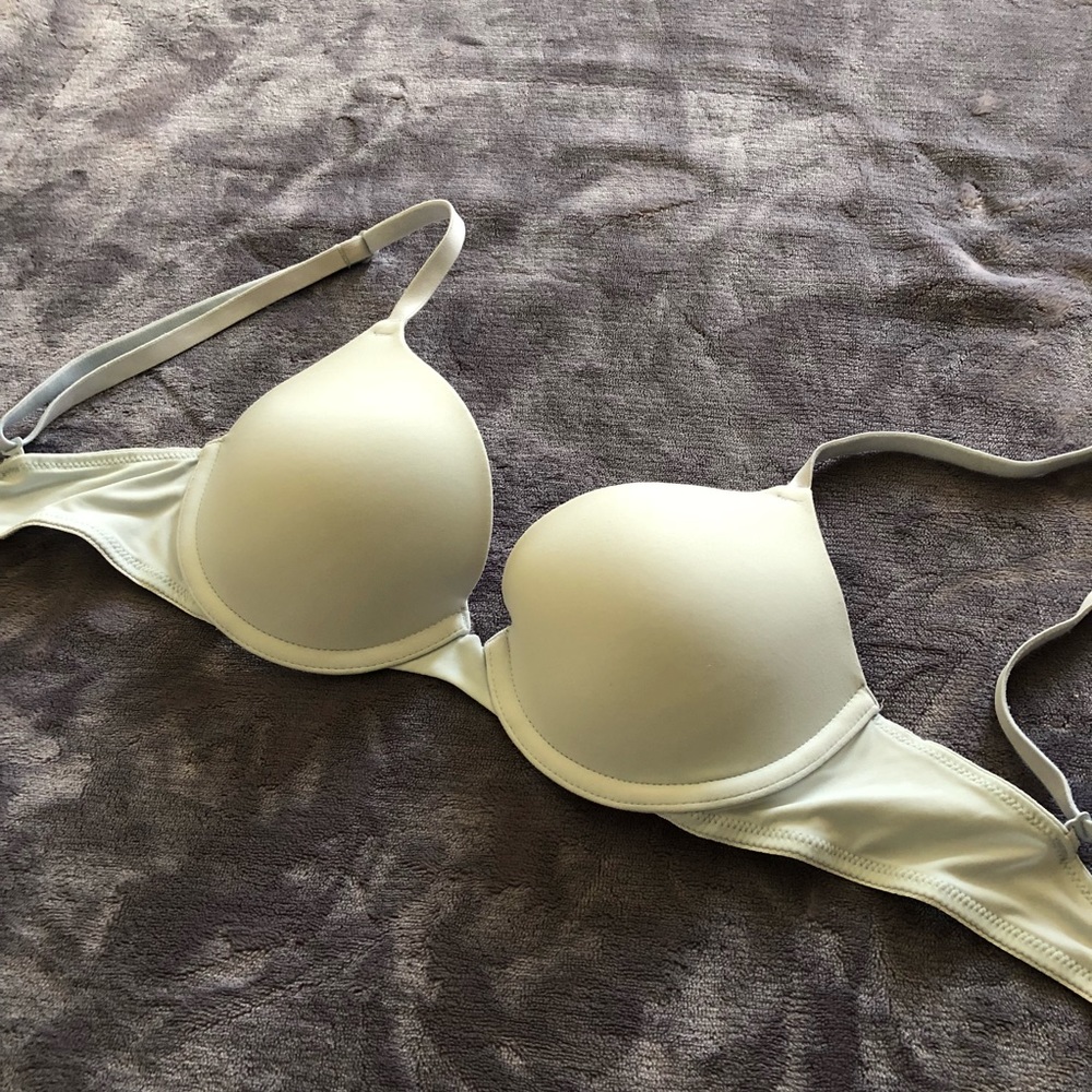 VS Pink Bra. 32B